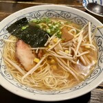 ちゃんぷる - しょうゆラーメン 650円