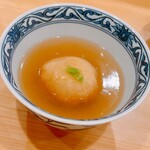 貴山 - おおっ、新蓮根のお饅頭だ\(//∇//)\