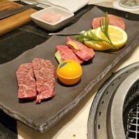 銀座 山科 - 和牛厚切り3種の塩焼き～厚切りタン、肉厚ハラミ、フィレステーキ　葱塩パイン