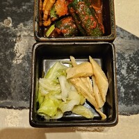 銀座 山科 - セロリと胡瓜のキムチ
                姫筍とキャベツのナムル