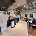 榎本ハンバーグ研究所 西ヶ原店(渋沢通り店) - 店内