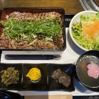 焼肉 炉辺 - 