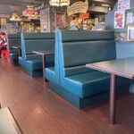 ラッキーピエロ - 内観