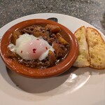 青山 ゑびす堂 - 牛すじ肉じゃが