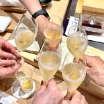 すしやのたい悟 - 乾杯♪(*^^)o∀*∀o(^^*)♪