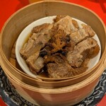 ぎょうざの一休 - 豚の角煮蒸し693円