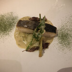 FIVE Grill & Lounge - 