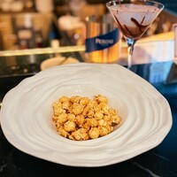 R1 TOKYO Bar&Restaurant - 