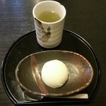 とんかつあさくら - デザートに付く柚子のシャーベット