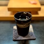 寿し辰 - 大村屋酒造場の島田市内限定の「馴」（なじみ）を冷でいただきますよ～♪