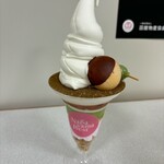 和洋折衷喫茶 ナガヤマレスト - ナガヤマパフェ