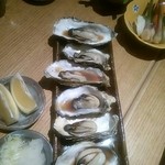 手打ち蕎麦 寺田家 - 蒸し牡蠣群