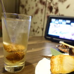 전세키 개별룸 라쿠조우 모리오카 오오도오리점 - 소바차 하이 625엔