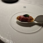 300994716 - 