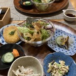 日替わり定食屋 マリポサキッチン - これがおまけとは思えない