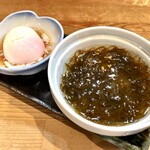 むこのっそん - 本日の選べる2種(温泉玉子、もずく)