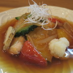 すずき　彩り夏野菜餡かけ