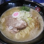 鶏煮込みそば 780円