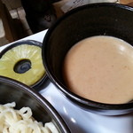 風遊斎 - ゴマダレにパインです。