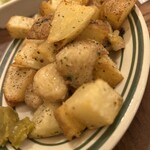 立飲・ビストロシン サンテ - ポンジリとポテトフライ