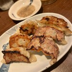 麺屋武蔵 - 手包み餃子6個　550円