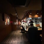 麺屋武蔵 - 20時頃の店内…