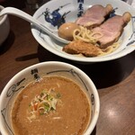 麺屋武蔵 - おかわりのスープは『にんにく』選択。
にんにくが強烈…笑