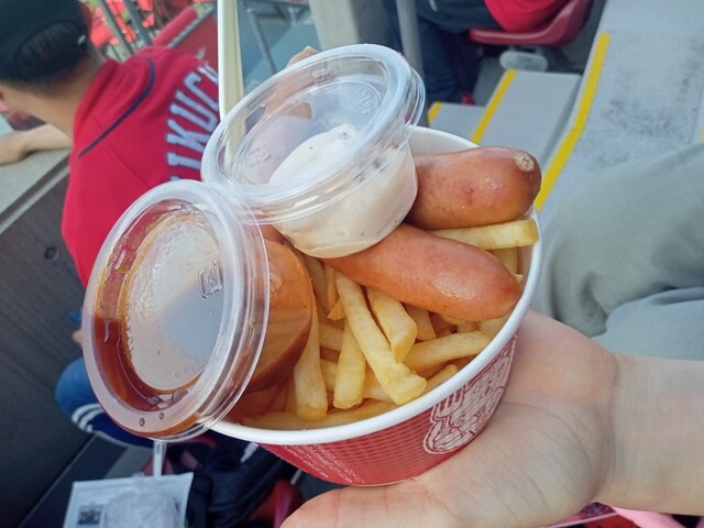 VICTORY CARP （ビクトリー カープ） - 広島（広電）/売店 | 食べログ