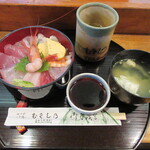 むさし乃 - 【朝どれ海鮮丼　１２００円】