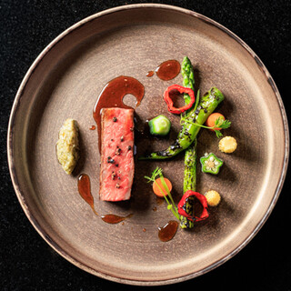 パリと京都の融合を愉しむ、当店ならではのお料理やスイーツを