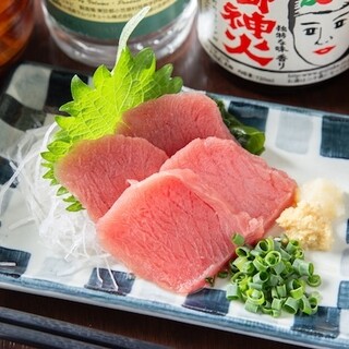 ウミガメの刺身などなかなか手に入らない珍しい食材を楽しめる◎