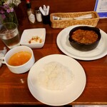 ビストロ コゥジィ - これで1,100円はお得。