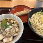 うどん食堂太鼓亭 - 料理写真:肉つけ黄そば＋おでんつくね
790円＋120円