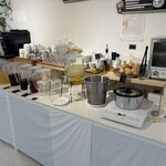 emmy cafe - ドリンクバー、パン、スープ