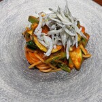 LaVacca - しらすとズッキーニのトマトソース