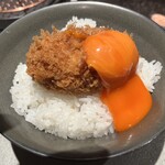 東京とんかつ がぶう - 卵黄､失敗しました。