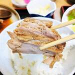 清元 - まぐろのとろとろ煮（アップ）②