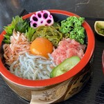 TT base 漁火 - 海春丼