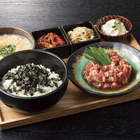 炙り牛丼（飲めるロース使用）