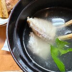 鞆の浦　魚処　鯛亭 - 汁物の中の鯛の身です