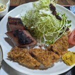 ナカガワ☆スエ食堂 - 鹿のヒレカツと雲仙ハムの炭火焼