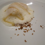 ライラ - 仏・ブルターニュ産のラングスティーヌのポワレ、根セロリのピューレ