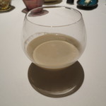 ライラ - ゴボウとアールグレイのヴルーテ