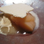 ライラ - 桃とレーヌ・デプレのグラス、ライムのメレンゲ