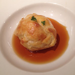 遊食屋 わらべえ - りんごのパイ包みクリームチーズ。その辺のカフェよりずっと美味しいスイーツメニュー。