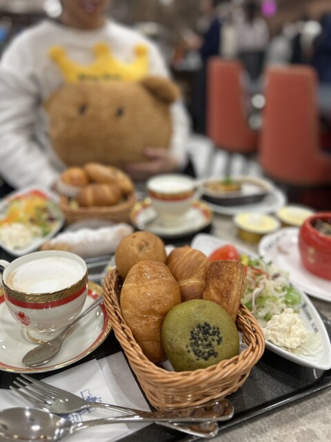 ケーニヒスクローネ カフェテリア - 西梅田/カフェ | 食べログ