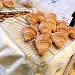 ベーカリー＆サンドイッチカフェ アラタマ - 内観