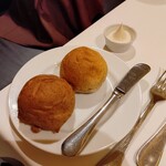 ベンジャミンステーキハウス 六本木 - パン（２種類）、バター