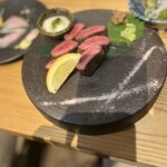 鶏と魚と炭火焼き 燈 - 