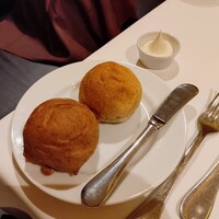 BENJAMINSTEAKHOUSE 六本木 - パン（２種類）、バター